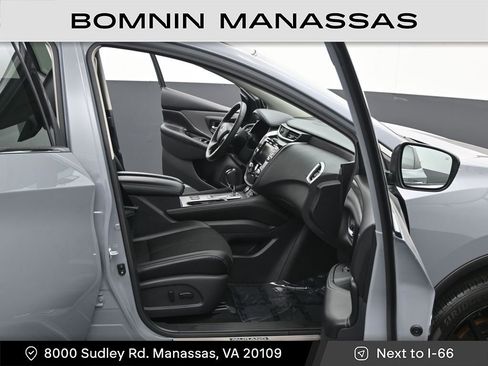 Used 2023 Nissan Murano SV w/ SV Midnight Edition Package FWD image 9