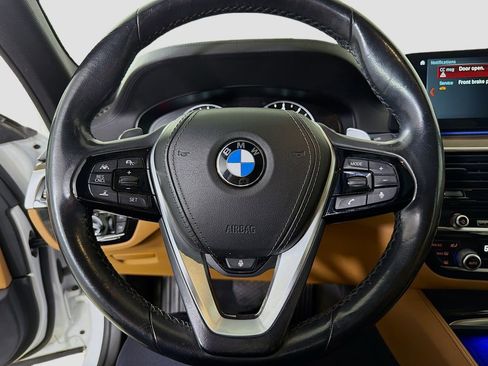 Used 2018 BMW 540i xDrive image 14