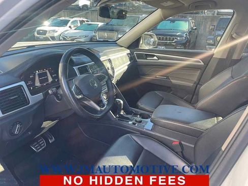 Used 2022 Volkswagen Atlas SEL R-Line AWD/4WD image 2
