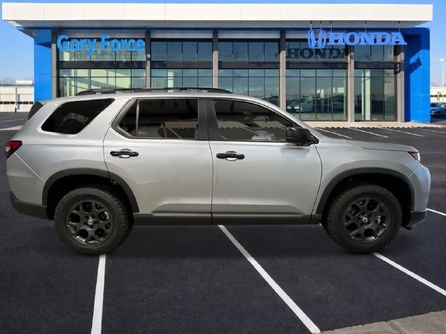 New 2026 Honda Pilot TrailSport image 8