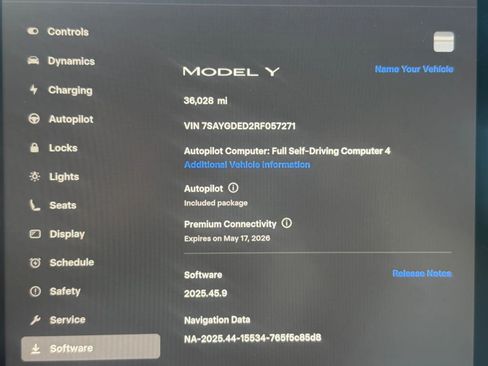 Used 2024 Tesla Model Y 2WD image 17