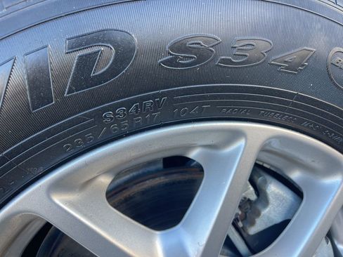 Used 2023 Chrysler Pacifica Touring-L image 35