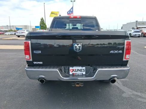 Used 2017 RAM 1500 Laramie w/ Convenience Group AWD/4WD image 7