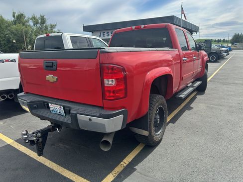 Used 2007 Chevrolet Silverado 2500 LTZ w/ Safety Package AWD/4WD image 6