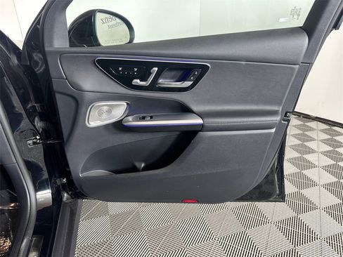 Certified 2025 Mercedes-Benz GLC 300 image 15