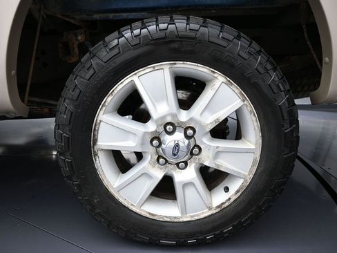 Used 2010 Ford F150 Lariat image 22