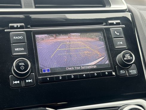 Used 2019 Honda Fit LX image 19