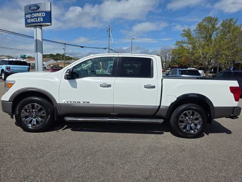 Used 2019 Nissan Titan Platinum Reserve w/ Platinum Utility Package image 5