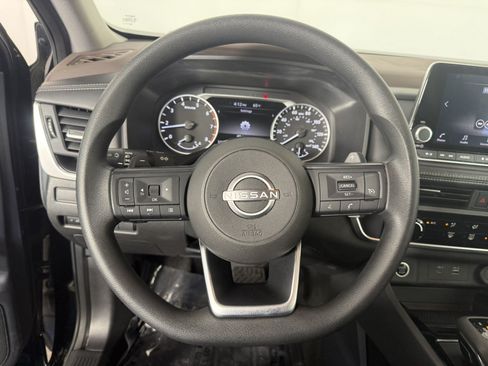 Used 2023 Nissan Rogue S FWD image 19