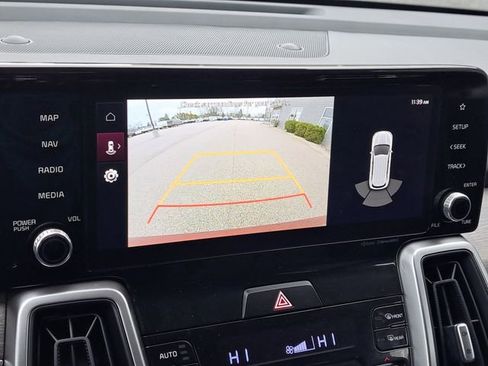 Used 2023 Kia Sorento S image 14