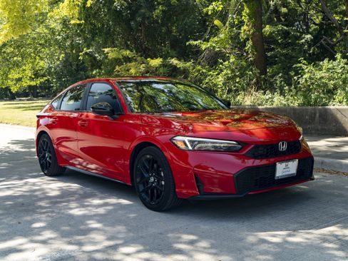 Used 2026 Honda Civic Sport image 2
