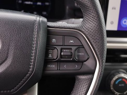 Used 2024 Toyota Tacoma TRD Sport image 12