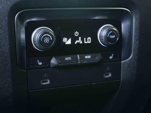 Used 2022 Chevrolet Tahoe Z71 w/ Z71 Off-Road Package image 41