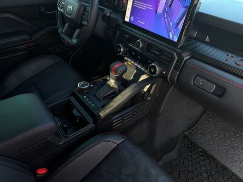 Used 2025 Toyota Tacoma TRD Pro AWD/4WD image 16