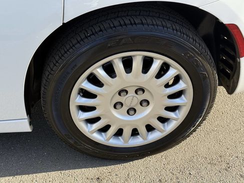 Used 2019 Dodge Charger Police w/ Street Appearance Group image 28