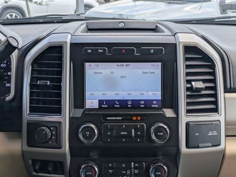 Used 2020 Ford F350 Lariat w/ Chrome Package image 20