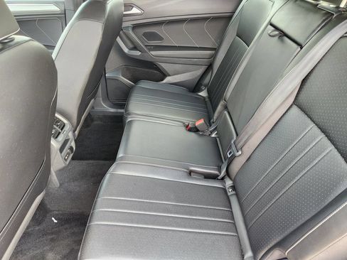 Used 2023 Volkswagen Tiguan SE R-Line FWD image 20