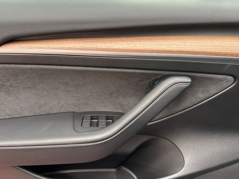 Used 2023 Tesla Model 3 Standard Range RWD image 14
