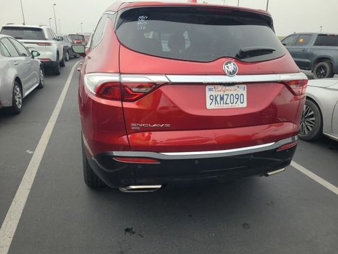 Used 2024 Buick Enclave Premium image 13
