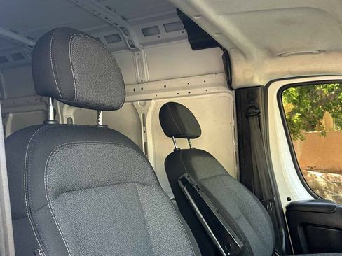 Used 2023 RAM ProMaster 2500 FWD image 16
