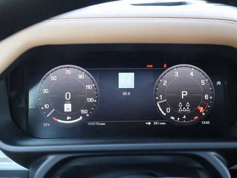 New 2025 Land Rover Defender 130 V8 AWD/4WD image 28