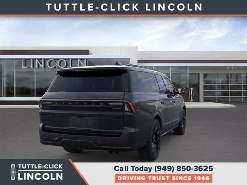 New 2026 Lincoln Navigator L Reserve w/ Jet Appearance Package image 8