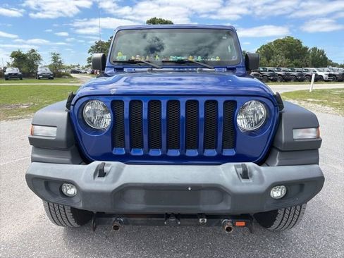 Used 2018 Jeep Wrangler Sport S image 2