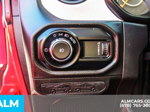 Used 2025 Jeep Wrangler Unlimited Sport AWD/4WD image 30