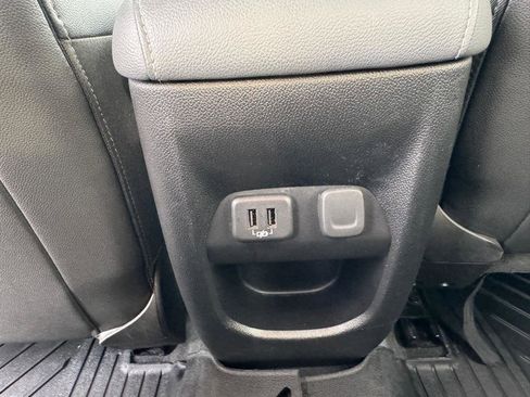 Used 2020 Chevrolet Colorado Z71 w/ Z71 Midnight Edition image 32