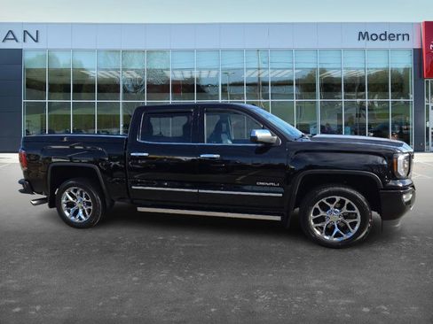 Used 2018 GMC Sierra 1500 Denali w/ Denali Ultimate Package image 4