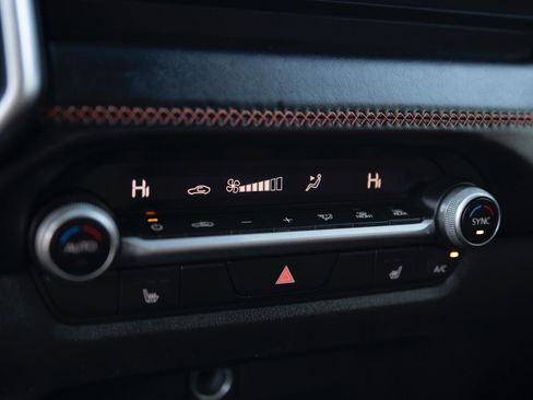 Used 2023 MAZDA CX-50 Meridian Edition w/ Apex Package image 9