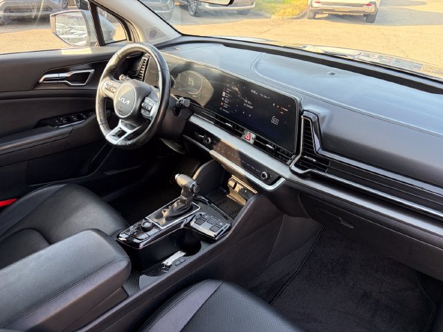 Certified 2024 Kia Sportage EX FWD image 10