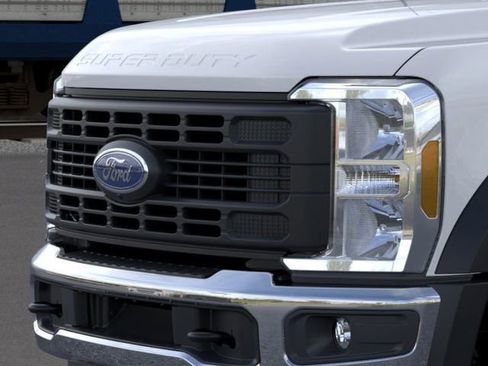 New 2026 Ford F450 XL w/ 360-Degree Camera Package image 17