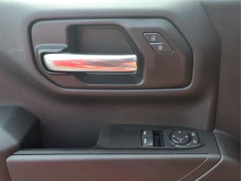 Used 2025 GMC Sierra 1500 Pro w/ Pro Value Package RWD image 17