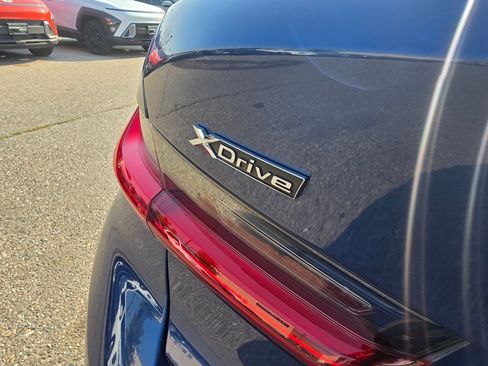 Used 2021 BMW 330e xDrive w/ Premium Package AWD/4WD image 16