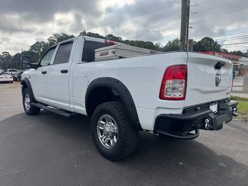 Used 2024 RAM 2500 Tradesman w/ Chrome Appearance Group AWD/4WD image 3