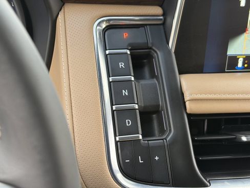 Certified 2023 Chevrolet Tahoe Premier RWD image 32