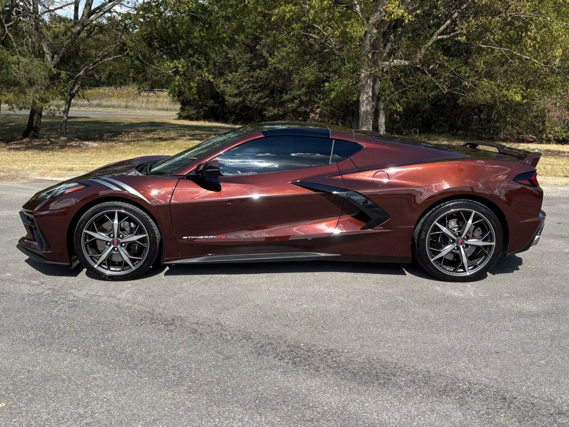 Used 2022 Chevrolet Corvette Stingray Preferred Cpe w/ Z51 Performance Package RWD image 8