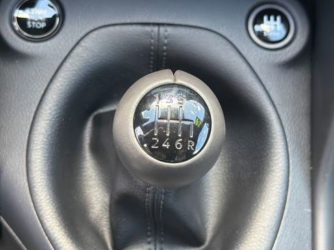 Used 2024 Nissan Z Performance w/ Floor Mat Package RWD image 27