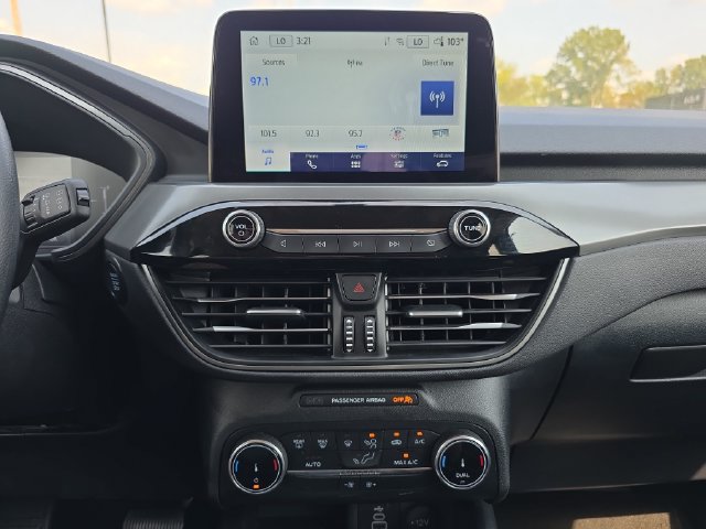 Used 2025 Ford Escape Active AWD/4WD image 22