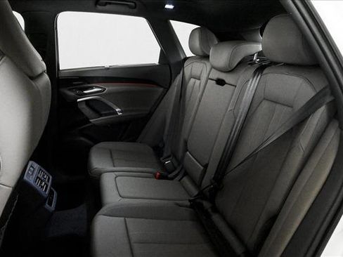 New 2025 Audi Q5 Premium Plus image 12