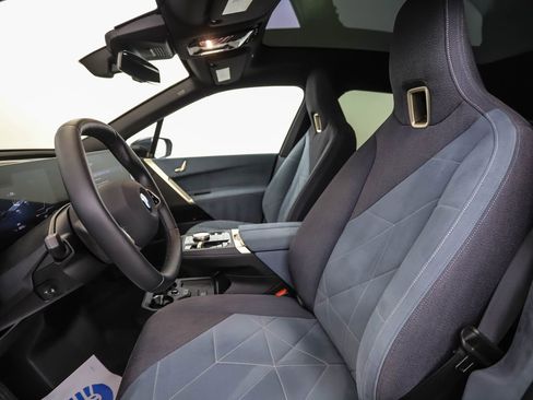 Used 2026 BMW iX xDrive45 image 11