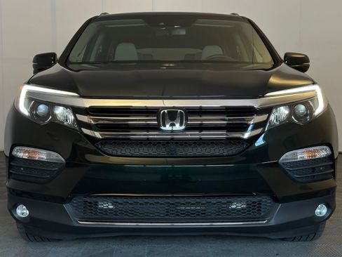 Used 2017 Honda Pilot Touring image 23