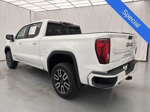 Used 2024 GMC Sierra 1500 AT4 w/ Technology Package AWD/4WD image 5