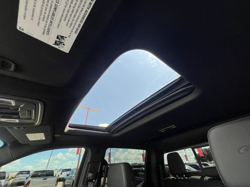 Certified 2026 GMC Sierra 1500 AT4 w/ AT4 Premium Package AWD/4WD image 19