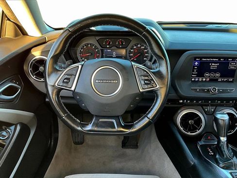 Used 2023 Chevrolet Camaro LT image 5