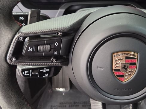 Used 2025 Porsche 911 Carrera GTS image 16