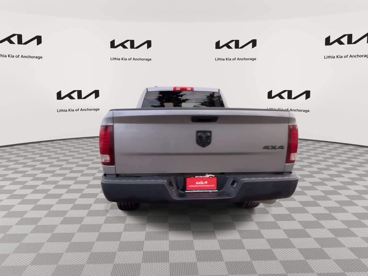 Used 2024 RAM 1500 Warlock AWD/4WD image 7