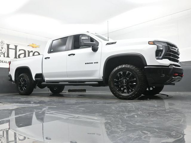 New 2026 Chevrolet Silverado 2500 LT w/ Trail Boss Package AWD/4WD image 2