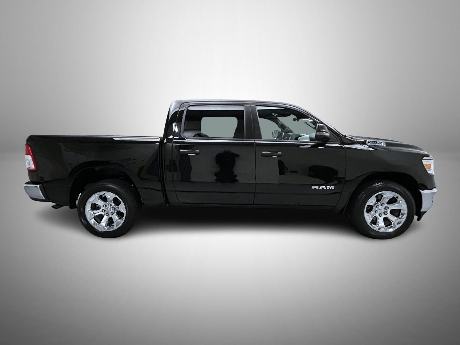 Used 2023 RAM 1500 Big Horn AWD/4WD image 4